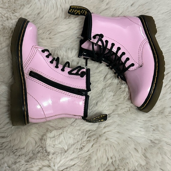 EUC Dr. Martens 1460 Boot - Kids Size 9 - Picture 3 of 12